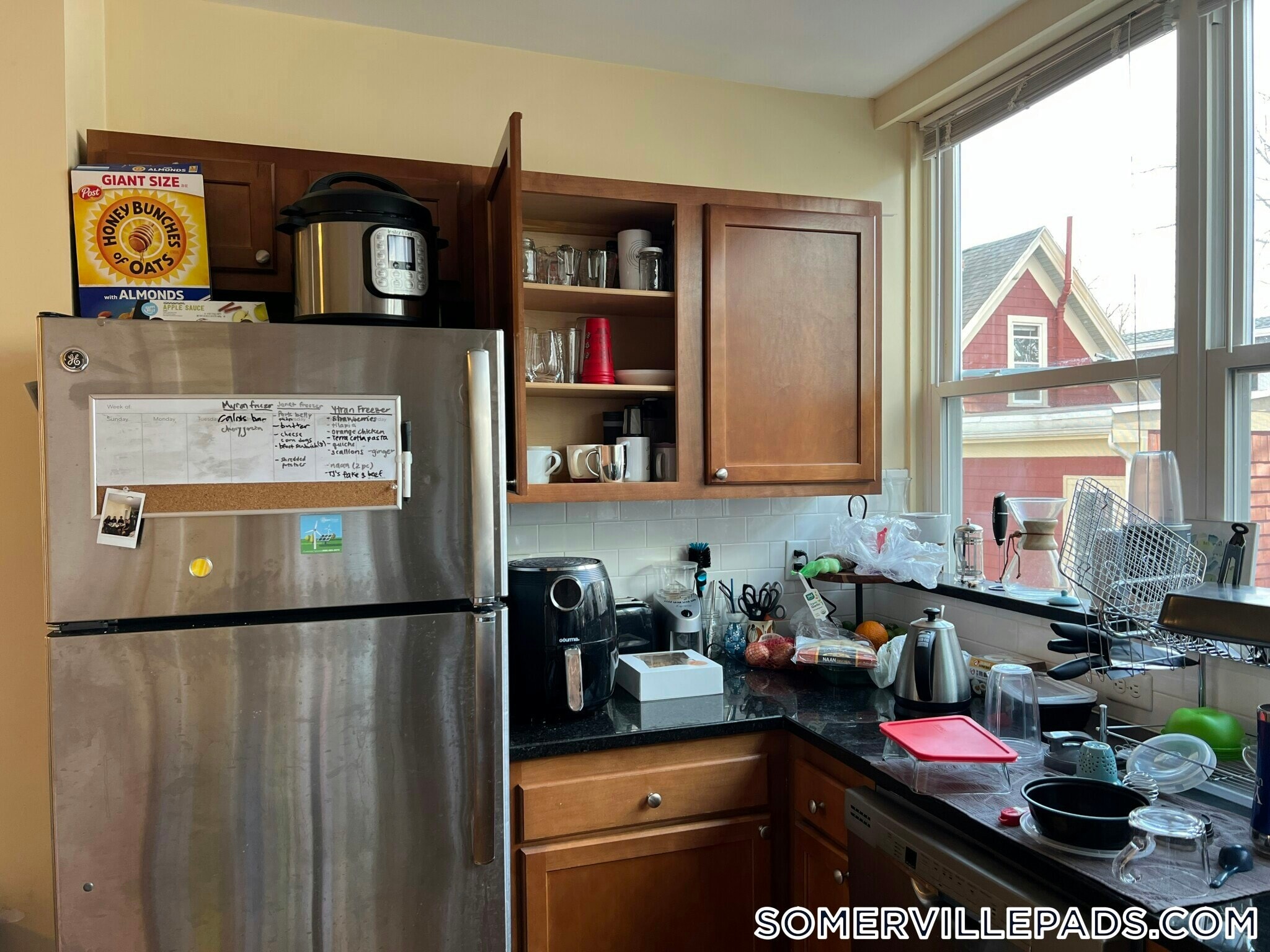 Building Photo - 332 Beacon St