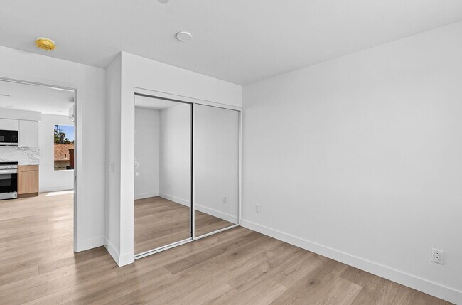 Building Photo - 1259 Lincoln Ave