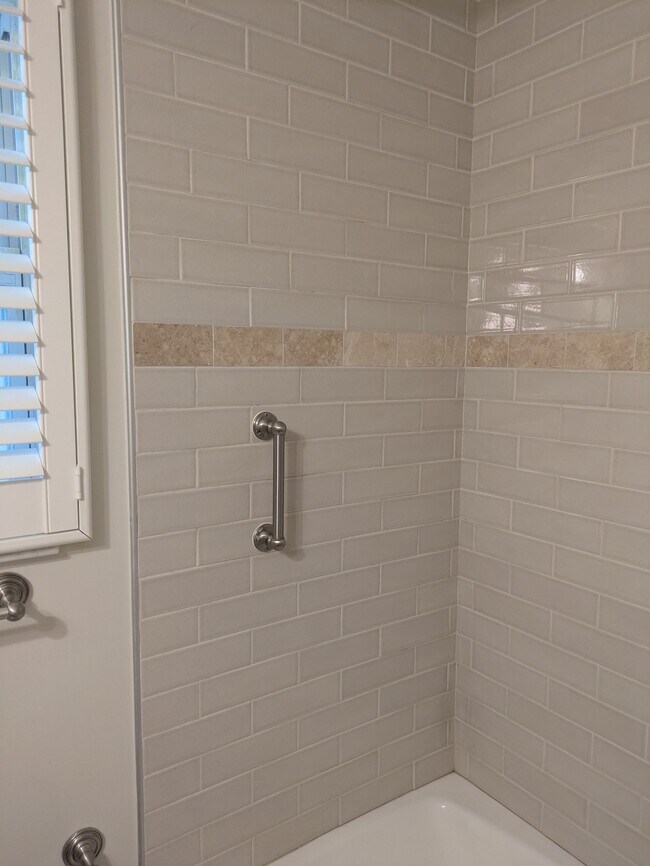 Building Photo - 6229 Colgate Rd