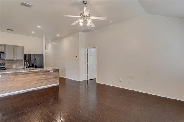 Building Photo - 931 Hunter Ln