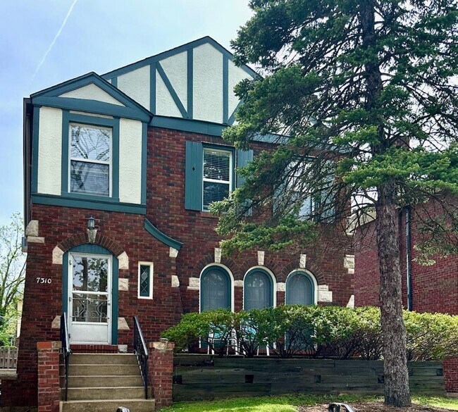 Building Photo - 7310 Lindell Blvd