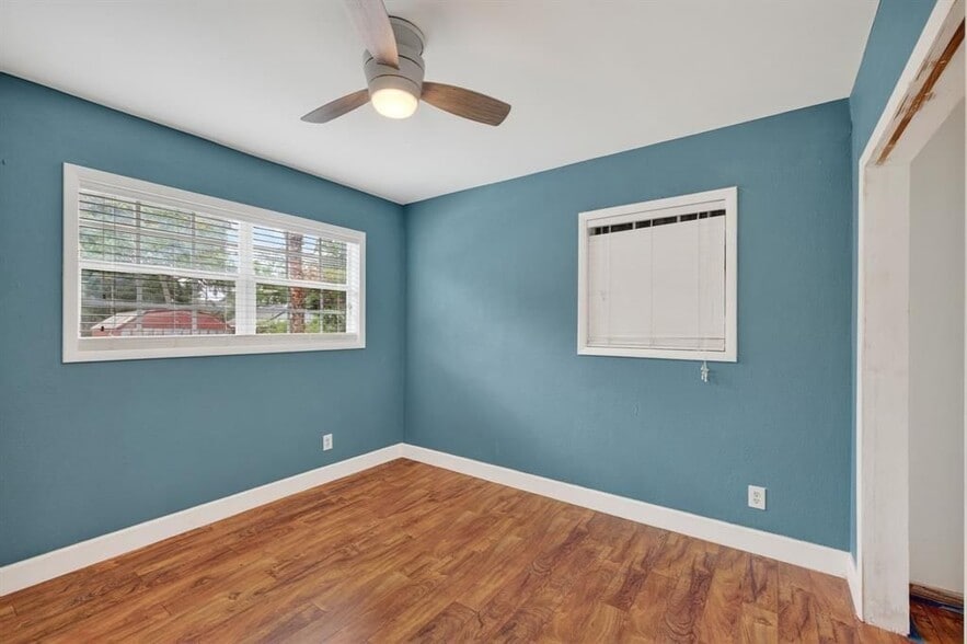 Building Photo - 3131 SW 20th Ct