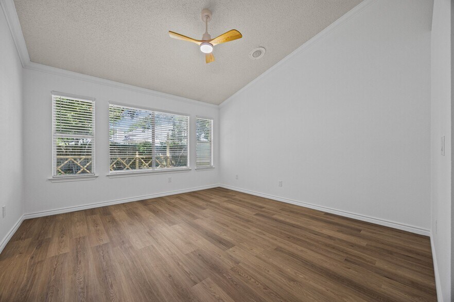 Building Photo - 8417 Cornerwood Dr
