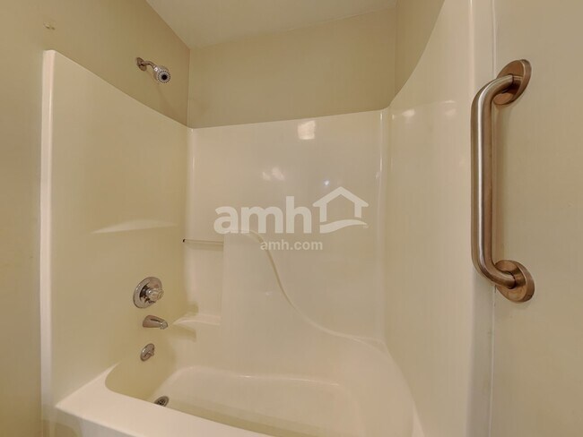 Building Photo - 6112 Glenridge Ct
