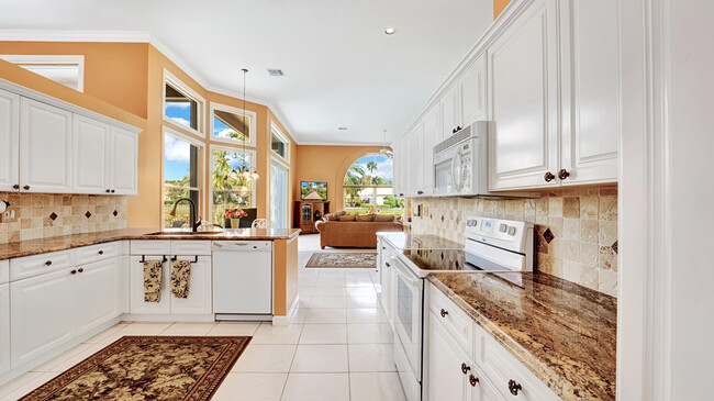 Building Photo - 71 Cayman Pl