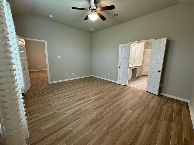 Building Photo - 1804 Ithaca Grv Ln