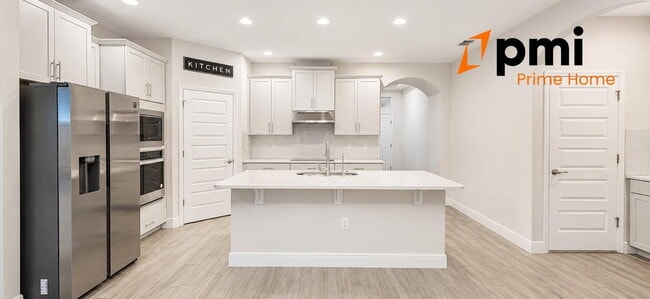 Building Photo - **Charming Upgraded 4-Bedroom Home for Rent in Waterleigh Community**