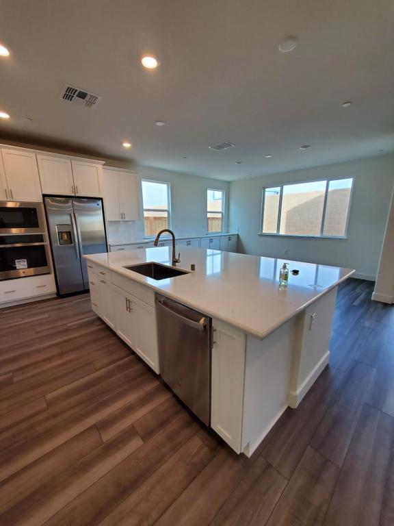Building Photo - 4067 Stanwick Ave