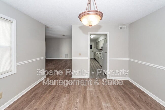 Building Photo - 40 Meander Row