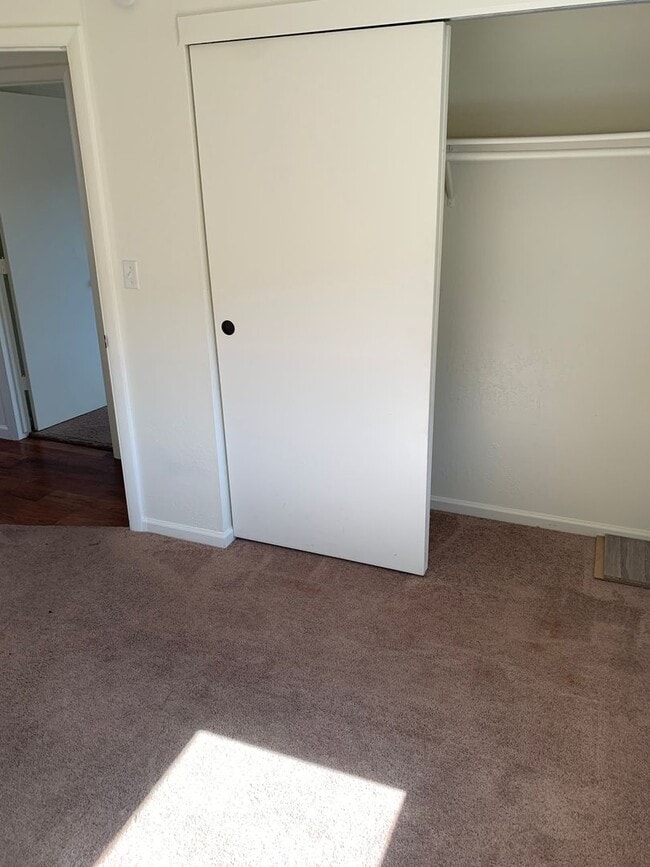 Building Photo - Great Kachina Rental