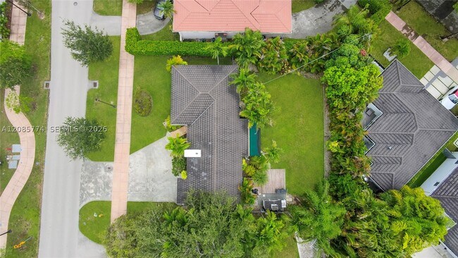 Building Photo - 3128 Coconut Grove Dr