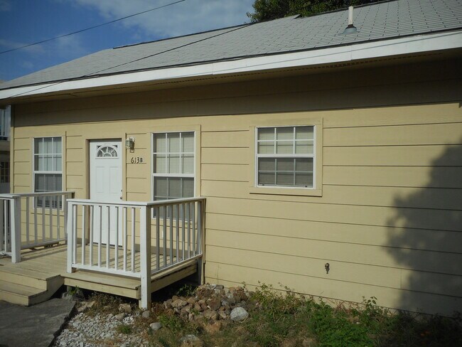 Building Photo - 613 Donaldson Ave
