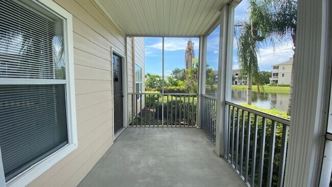Building Photo - Beautiful Condo Fully Remodeled!! A Must See To Appreciate!!