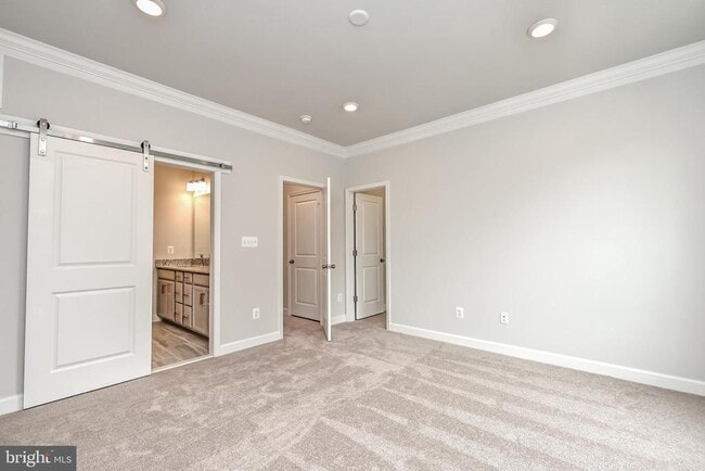 Building Photo - 4404 Fair Lakes Ct