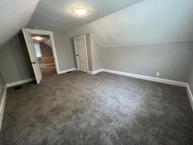 Building Photo - 4130 Talbert St