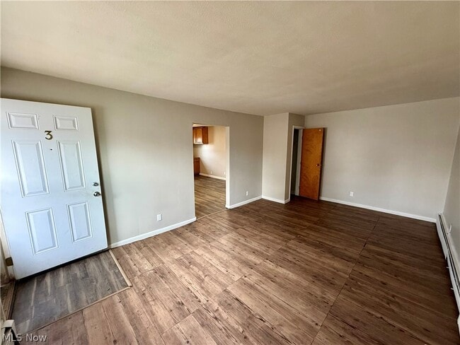 Building Photo - 4652 Warner Rd