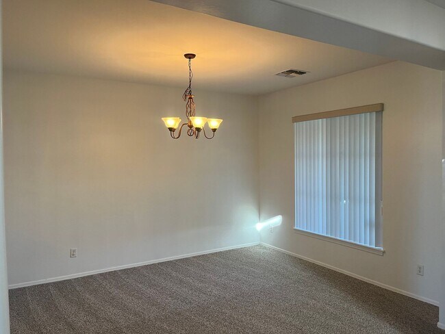 Building Photo - 14361 W Maui Ln