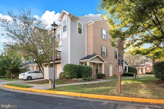 Building Photo - 11809 Rockaway Ln