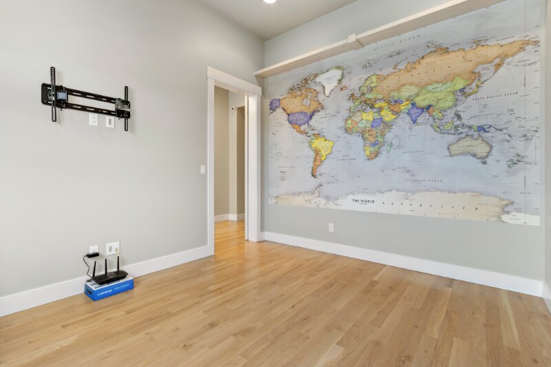 Building Photo - 549 W Buroak Dr