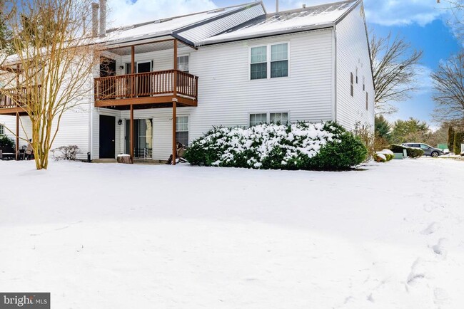 Building Photo - 32 Buena Ct