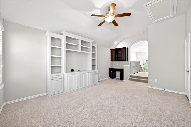 Building Photo - 14 S Sawbridge Cir