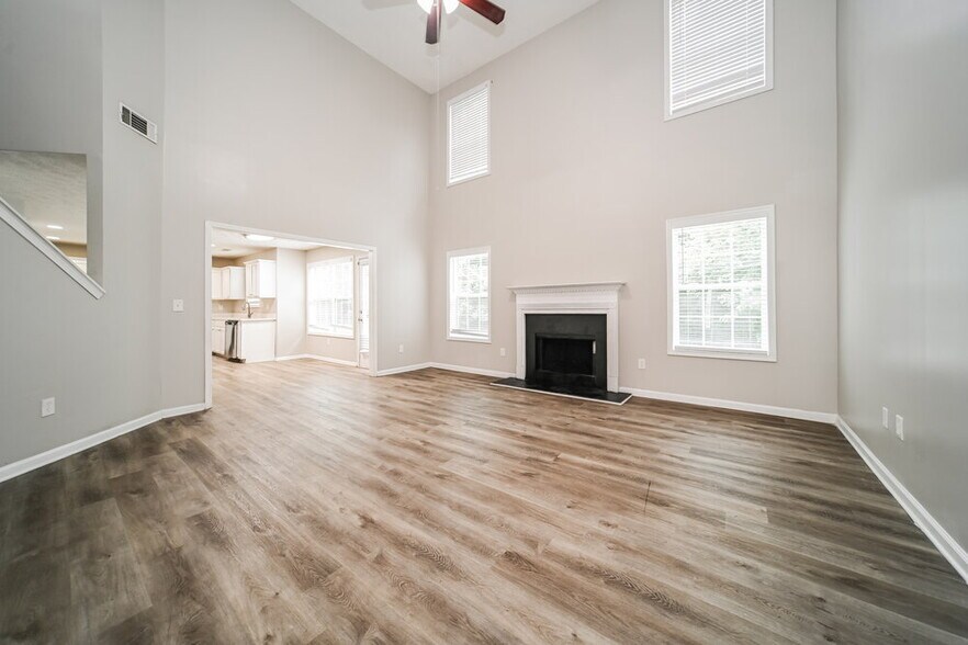 Building Photo - 129 Makenna Dr