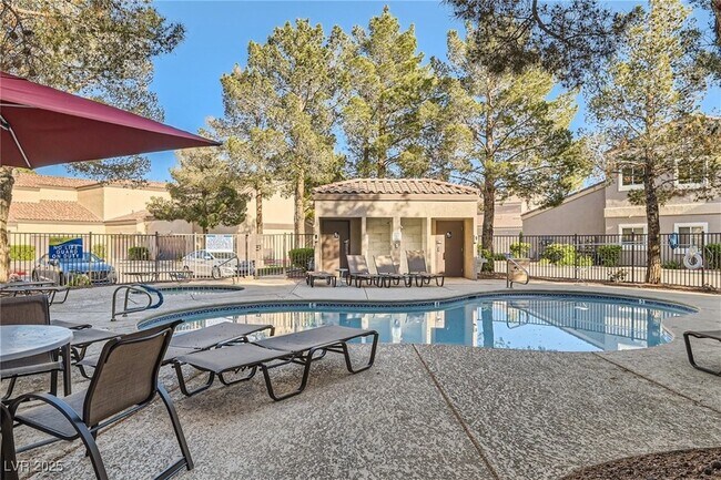 Building Photo - 5250 S Rainbow Blvd