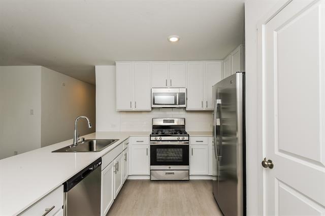 Building Photo - 2721 Mistwood Dr