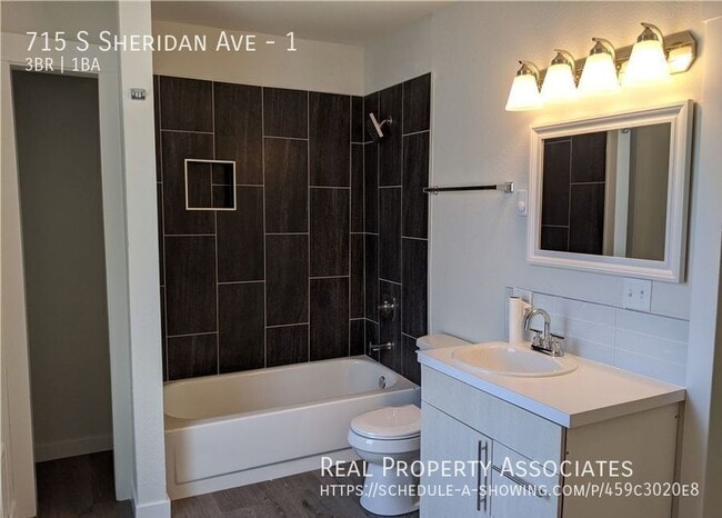 Building Photo - 715 S Sheridan Ave