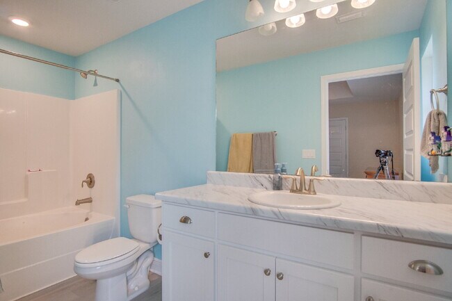 Building Photo - 3BR/2BA New Construction Home in heart of North Pensacola off Creighton Rd.