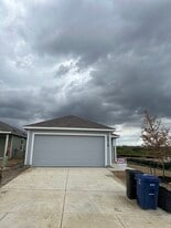 Building Photo - 8818 Astral Pl