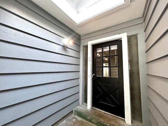 Building Photo - 3304 Tom Green St