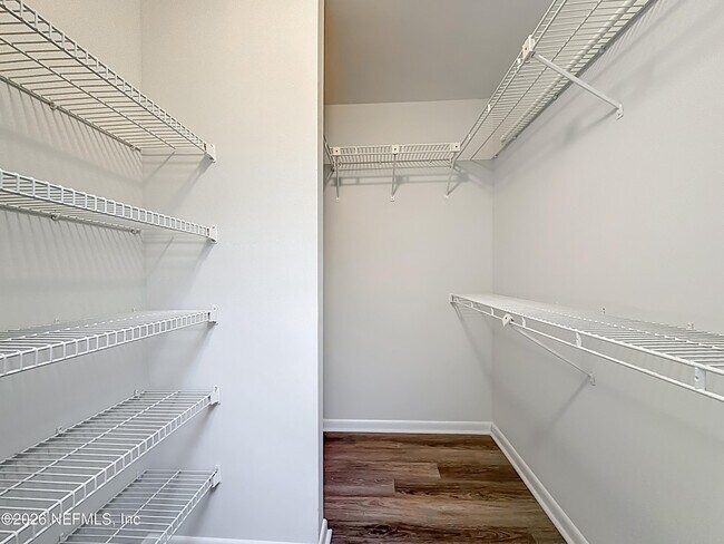 Building Photo - 141 La Pasada Cir W