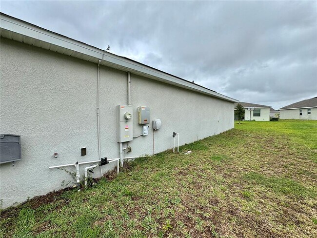 Building Photo - 4567 Tahoe Cir