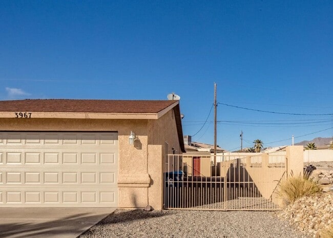 Building Photo - 3967 Breakwater Dr