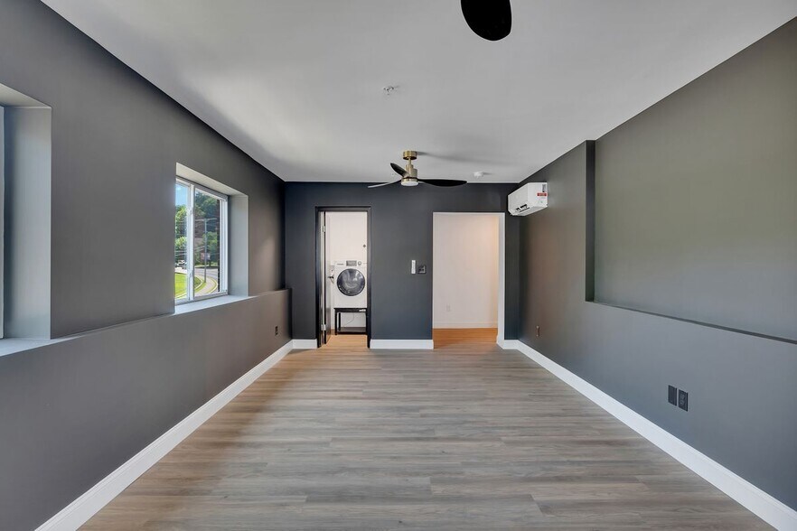Building Photo - 36 Pawling Ave