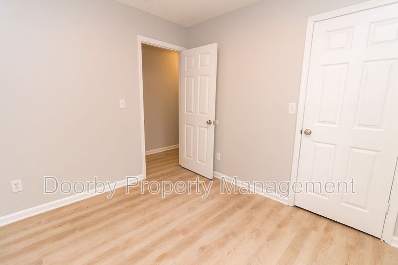 Building Photo - 1603 Bradt St