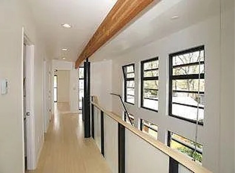 Building Photo - 2030 S Williams St