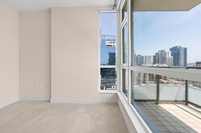 Building Photo - 325 Seventh Ave