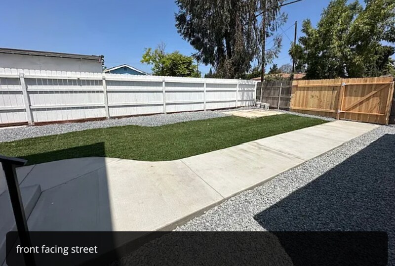 Building Photo - 4594 Harbinson Ave