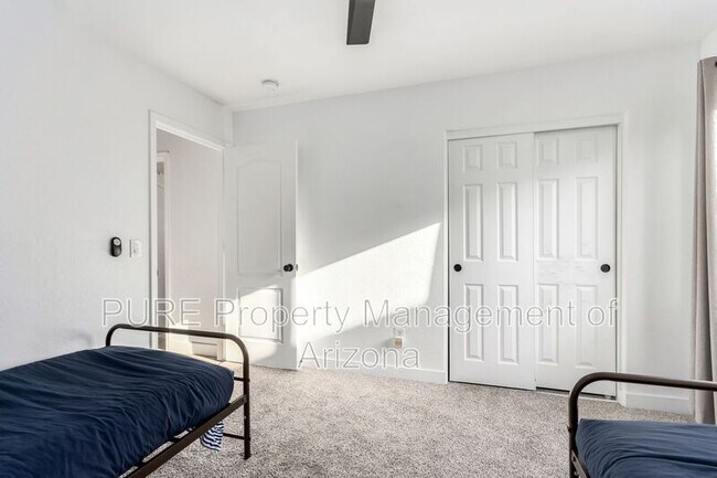 Building Photo - 1519 W Nancy Ln