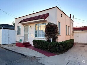 Building Photo - Cozy Spanish Style House for Lease