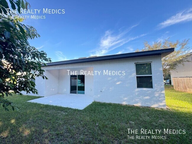 Building Photo - 304 Big Sioux Ln