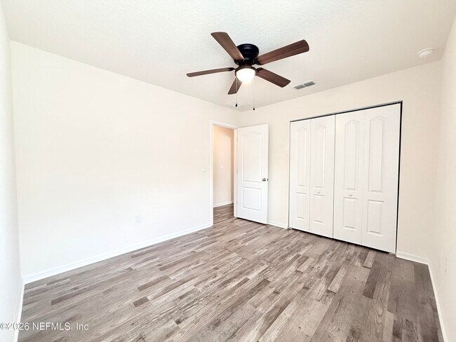 Building Photo - 7838 Meadow Walk Ln