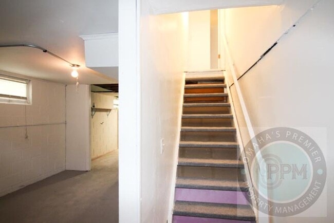 Building Photo - Spacious 3 Bedroom / 1 Bathroom Home in Be...