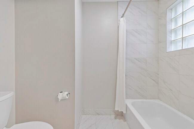 Building Photo - 6364 NW 78th Dr