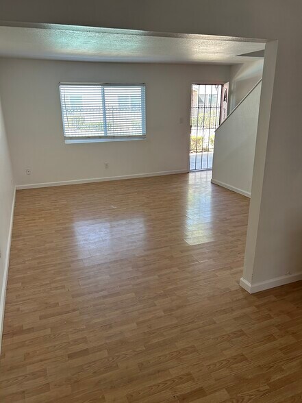 Building Photo - 609 Taylor St