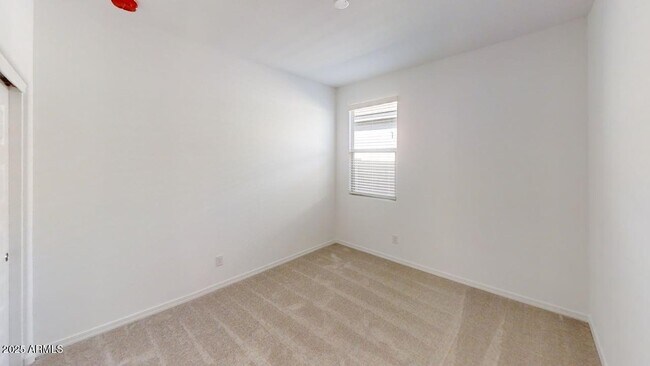 Building Photo - 8818 W Pasadena Ave