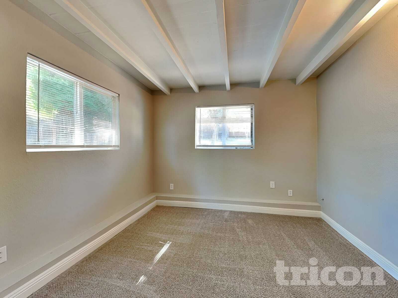 Building Photo - 500 Shaddick Dr