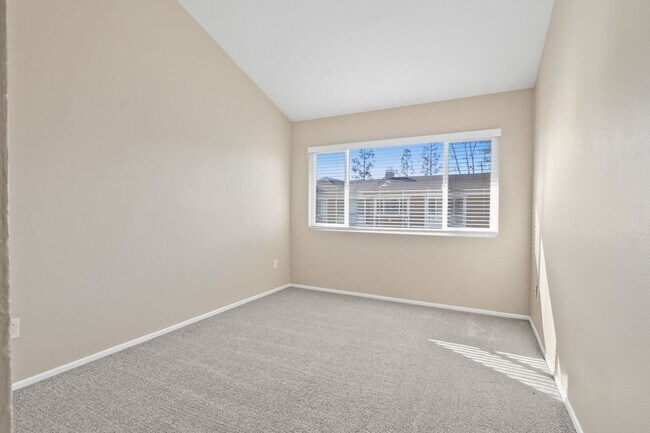 Building Photo - 989 W Imperial Hwy